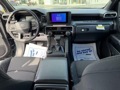 2026 Toyota Tacoma 4WD 4WD SR Double Cab 5' Bed AT (Natl)