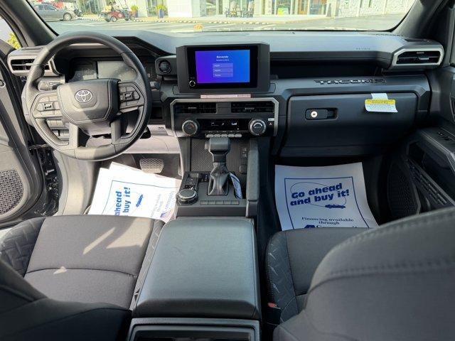 2026 Toyota Tacoma 4WD 4WD SR Double Cab 5' Bed AT (Natl)