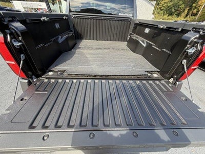 2026 Toyota Tacoma 4WD 4WD SR Double Cab 5' Bed AT (Natl)