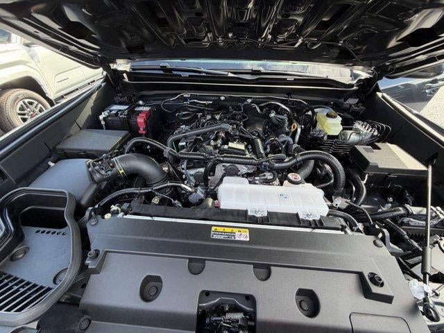 2026 Toyota Tacoma 4WD 4WD SR Double Cab 5' Bed AT (Natl)