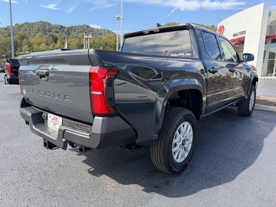 2026 Toyota Tacoma 4WD 4WD SR Double Cab 5' Bed AT (Natl)