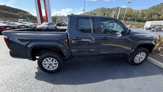 2026 Toyota Tacoma 4WD 4WD SR Double Cab 5' Bed AT (Natl)