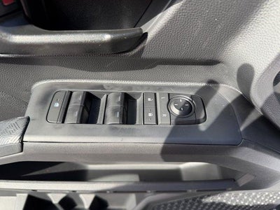 2026 Toyota Tacoma 4WD 4WD SR Double Cab 5' Bed AT (Natl)