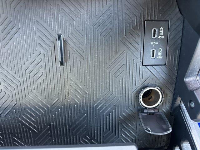 2024 Toyota Tacoma 4WD 4WD SR Double Cab 5' Bed AT (Natl)