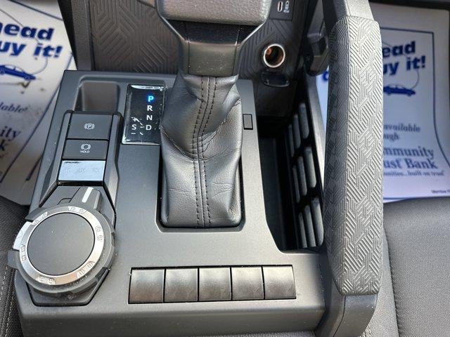 2024 Toyota Tacoma 4WD 4WD SR Double Cab 5' Bed AT (Natl)