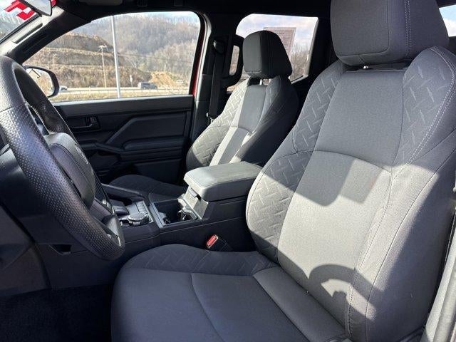 2024 Toyota Tacoma 4WD 4WD SR Double Cab 5' Bed AT (Natl)