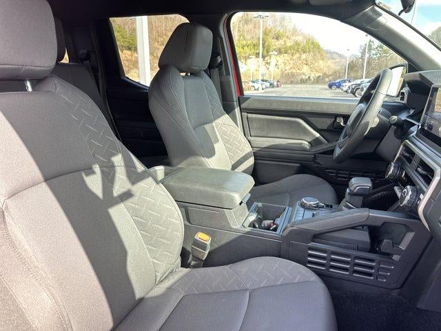 2024 Toyota Tacoma 4WD 4WD SR Double Cab 5' Bed AT (Natl)