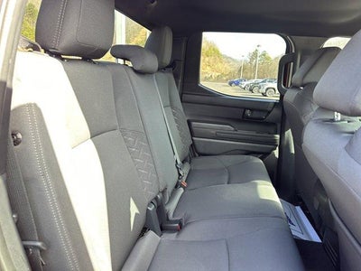 2024 Toyota Tacoma 4WD 4WD SR Double Cab 5' Bed AT (Natl)