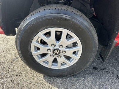 2024 Toyota Tacoma 4WD 4WD SR Double Cab 5' Bed AT (Natl)