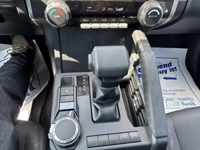 2025 Toyota Tacoma 4WD 4WD SR Double Cab 5' Bed AT (GS)
