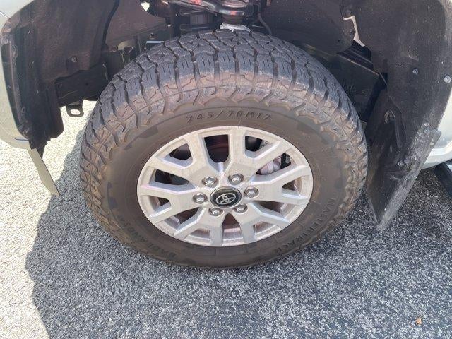 2025 Toyota Tacoma 4WD 4WD SR Double Cab 5' Bed AT (GS)