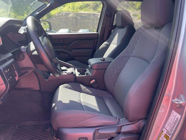 2025 Toyota Tacoma 4WD 4WD SR Double Cab 5' Bed AT (GS)