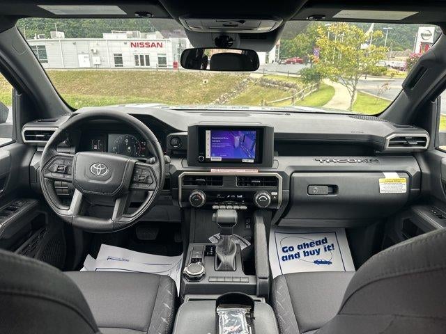 2026 Toyota Tacoma 4WD 4WD SR Double Cab 5' Bed AT (Natl)