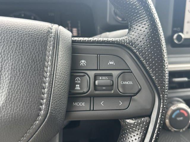 2026 Toyota Tacoma 4WD 4WD SR Double Cab 5' Bed AT (Natl)