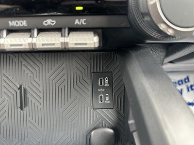 2026 Toyota Tacoma 4WD 4WD SR Double Cab 5' Bed AT (Natl)