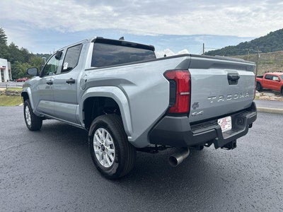 2026 Toyota Tacoma 4WD 4WD SR Double Cab 5' Bed AT (Natl)