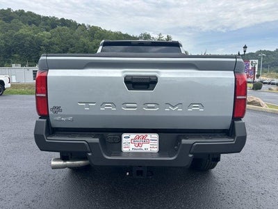 2026 Toyota Tacoma 4WD 4WD SR Double Cab 5' Bed AT (Natl)