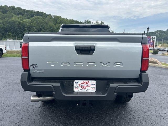2026 Toyota Tacoma 4WD 4WD SR Double Cab 5' Bed AT (Natl)