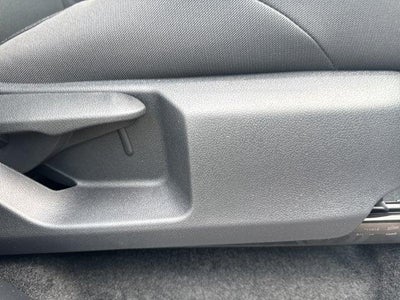 2026 Toyota Tacoma 4WD 4WD SR Double Cab 5' Bed AT (Natl)