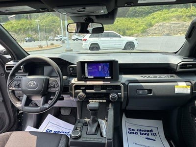 2026 Toyota Tacoma 4WD 4WD SR Double Cab 5' Bed AT (Natl)