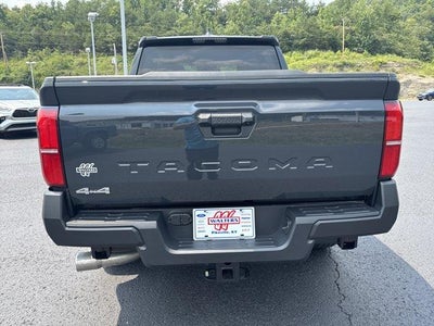2026 Toyota Tacoma 4WD 4WD SR Double Cab 5' Bed AT (Natl)