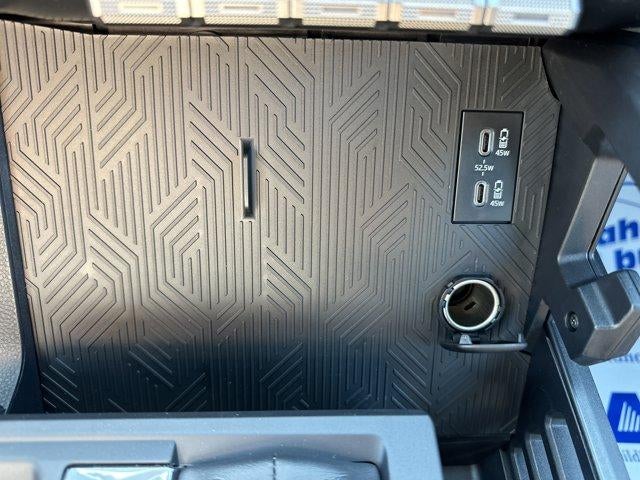 2026 Toyota Tacoma 4WD 4WD SR Double Cab 5' Bed AT (Natl)