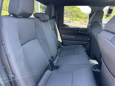 2026 Toyota Tacoma 4WD 4WD SR Double Cab 5' Bed AT (Natl)