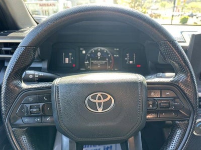 2024 Toyota Tacoma 4WD 4WD SR Double Cab 5' Bed AT (Natl)