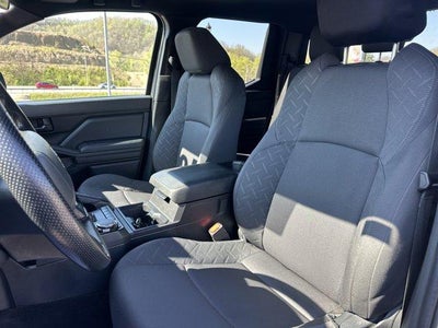 2024 Toyota Tacoma 4WD 4WD SR Double Cab 5' Bed AT (Natl)