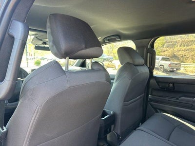 2024 Toyota Tacoma 4WD 4WD SR Double Cab 5' Bed AT (Natl)