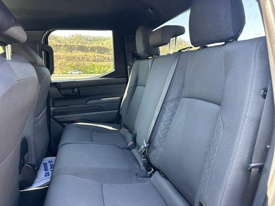 2024 Toyota Tacoma 4WD 4WD SR Double Cab 5' Bed AT (Natl)