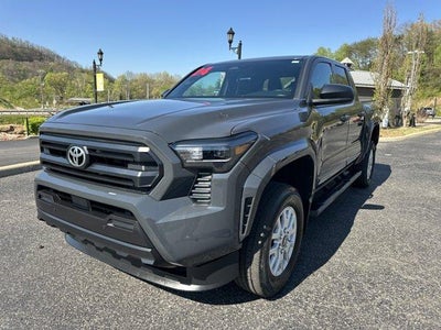 2024 Toyota Tacoma 4WD 4WD SR Double Cab 5' Bed AT (Natl)