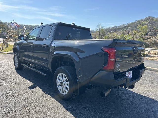 2024 Toyota Tacoma 4WD 4WD SR Double Cab 5' Bed AT (Natl)