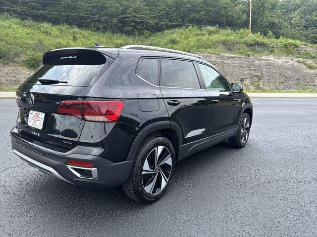 2024 Volkswagen Taos SE 4MOTION