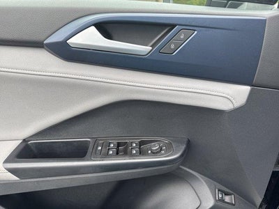 2024 Volkswagen Taos SE 4MOTION