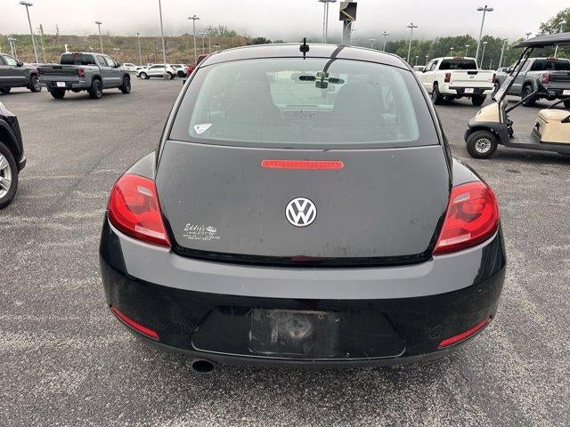 2014 Volkswagen Beetle 2dr Auto 1.8T Entry PZEV