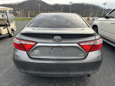 2015 Toyota Camry 4dr Sdn I4 Auto LE (SE)