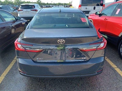 2025 Toyota Camry LE (Natl)