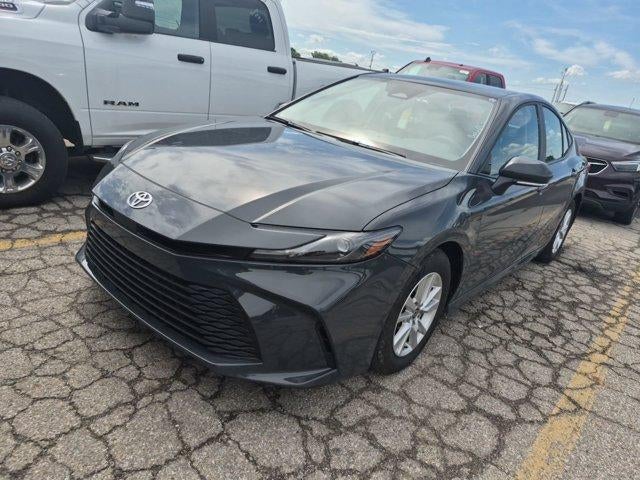 2025 Toyota Camry LE (Natl)
