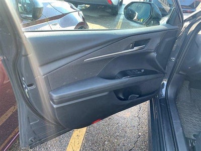 2025 Toyota Camry LE (Natl)