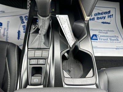 2026 Toyota Camry SE (Natl)