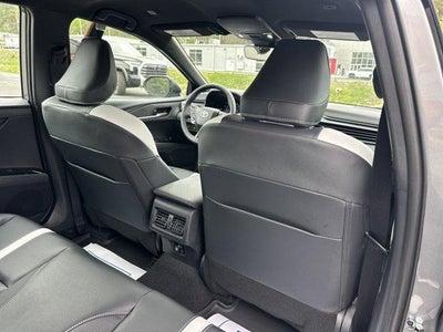 2026 Toyota Camry SE (Natl)