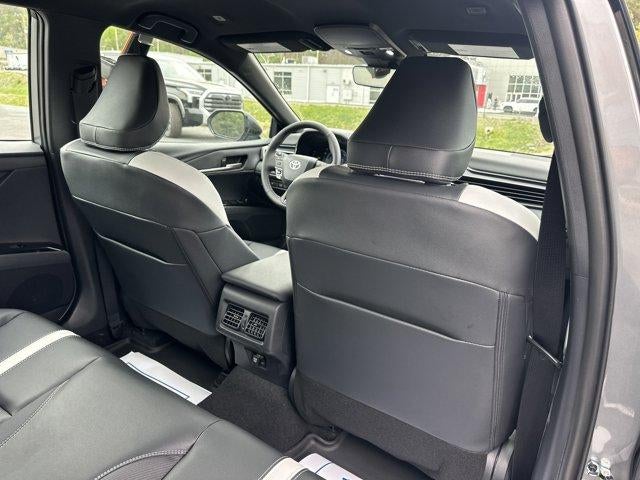 2026 Toyota Camry SE (Natl)