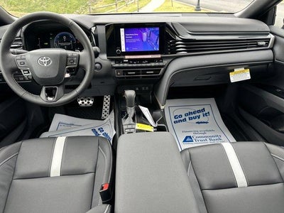 2026 Toyota Camry SE (Natl)