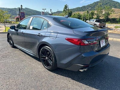 2026 Toyota Camry SE (Natl)