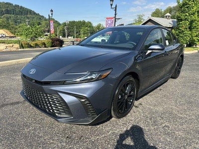 2026 Toyota Camry SE (Natl)
