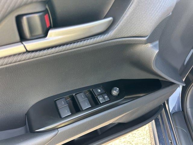 2026 Toyota Camry SE (Natl)