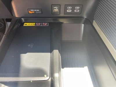 2026 Toyota Camry SE (Natl)