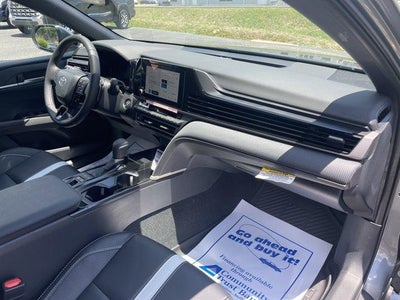 2026 Toyota Camry SE (Natl)