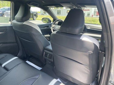 2026 Toyota Camry SE (Natl)